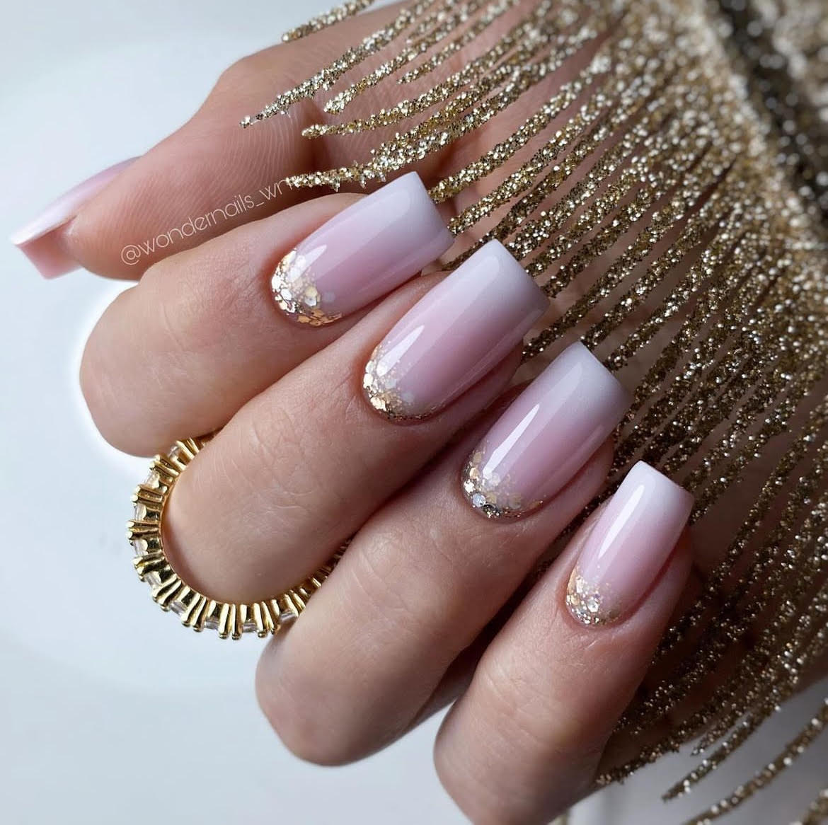 pink nails with glitter