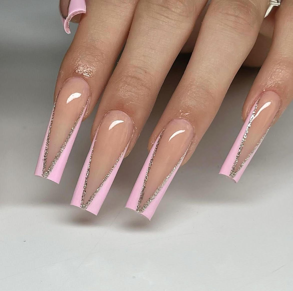 pink nails aesthetic