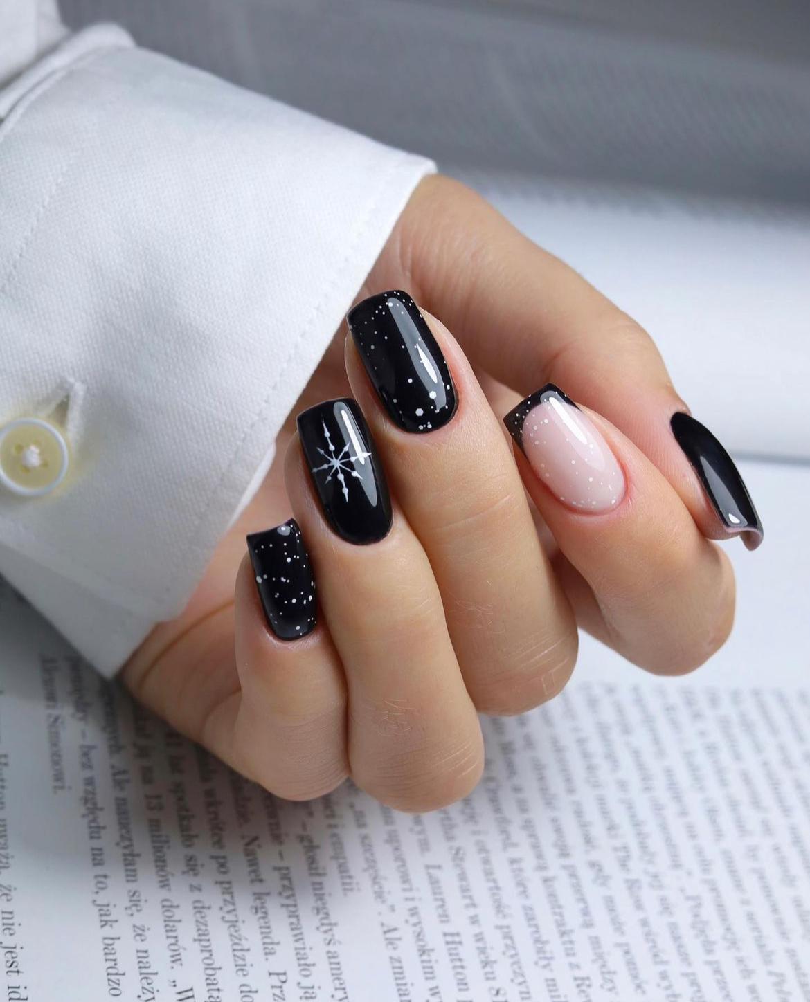 black nails with design