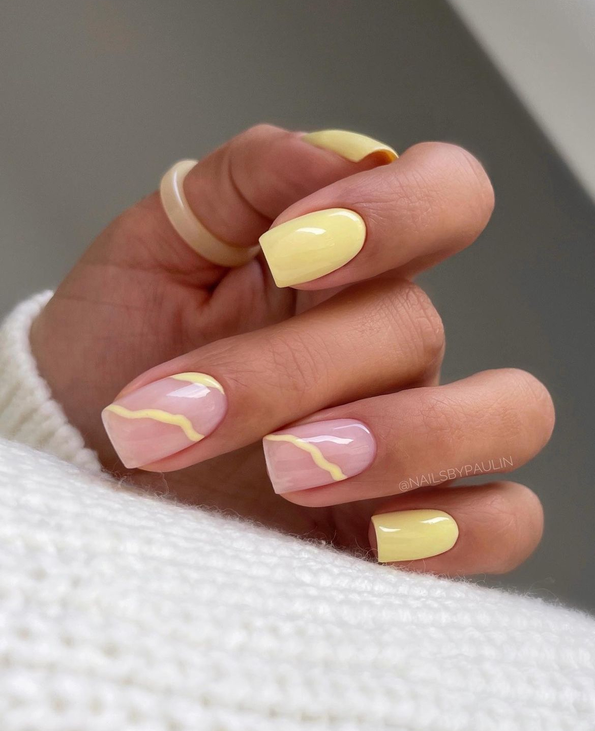yellow nail ideas