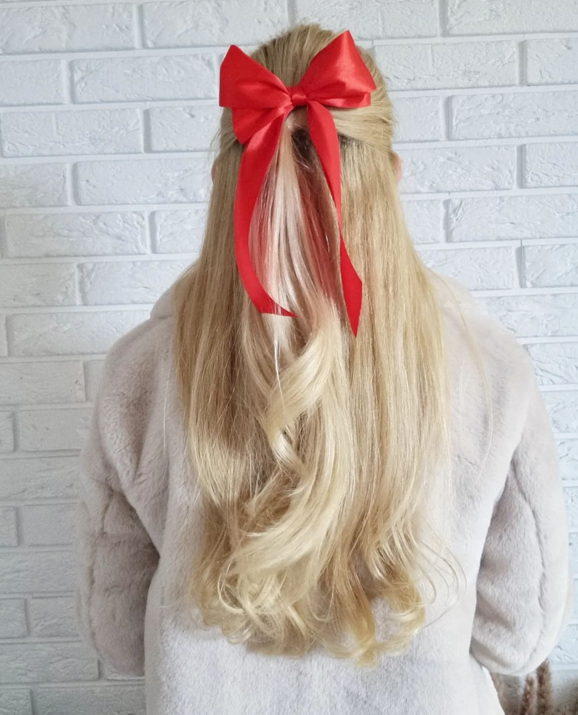 christmas hairstyles with ribbon