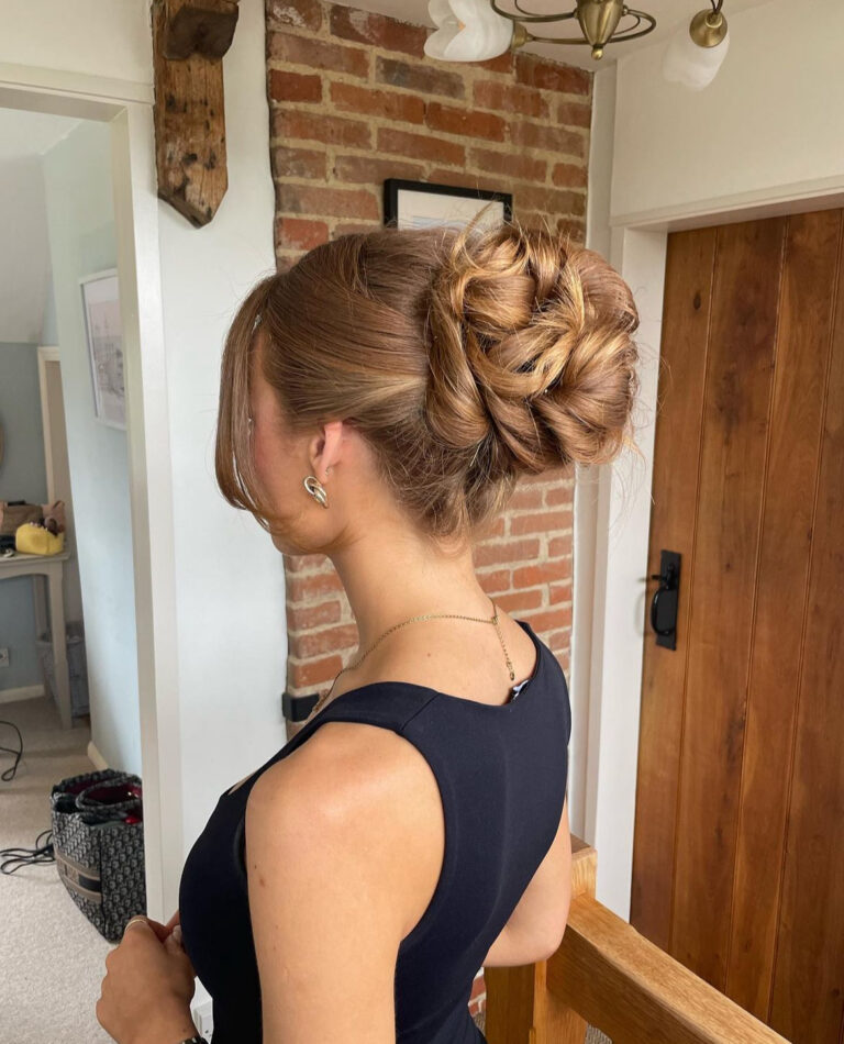 20 Wedding Guest Hairstyles: Elegant, Chic, and Effortlessly Beautiful ...