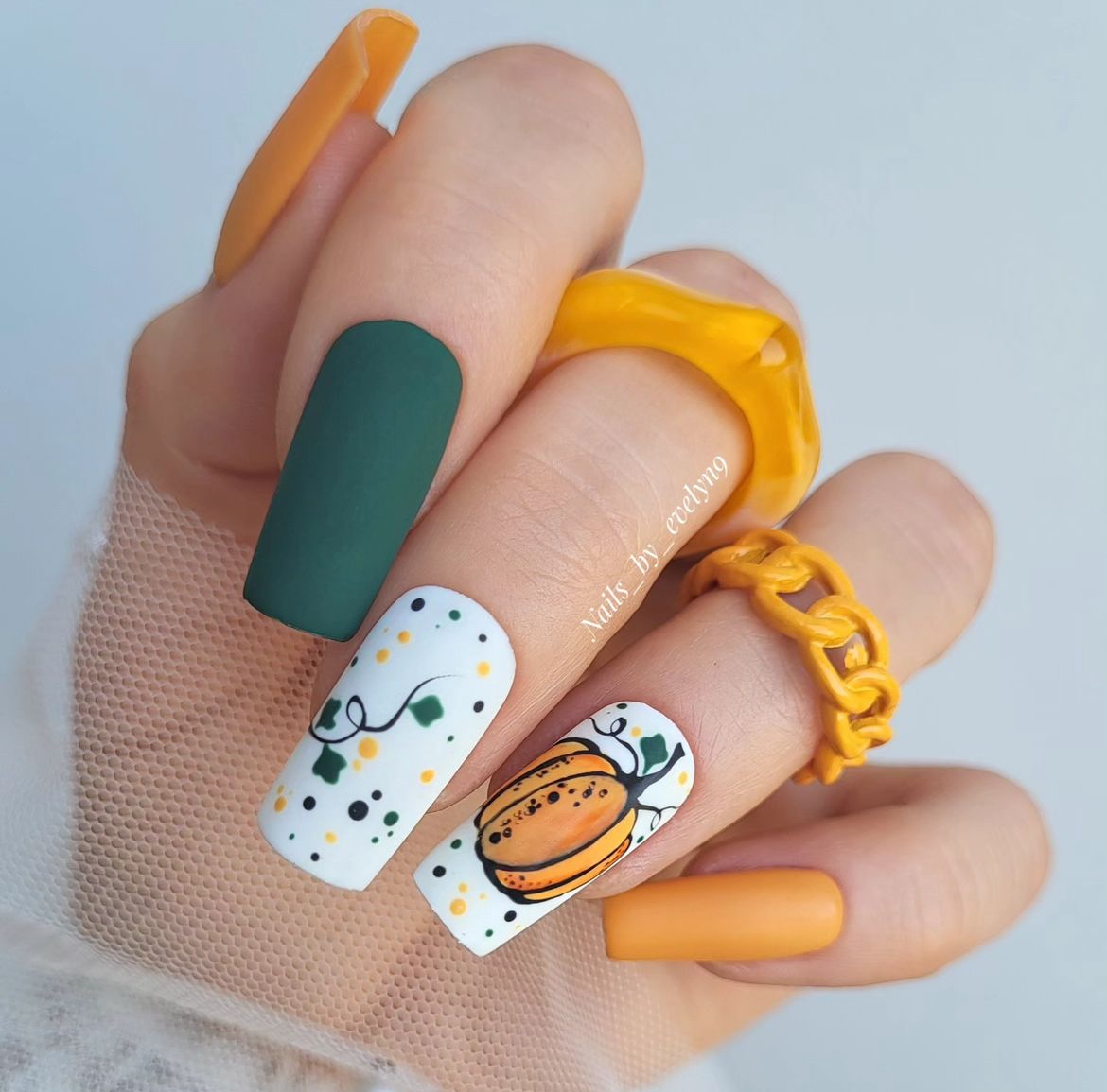 halloween nails designs