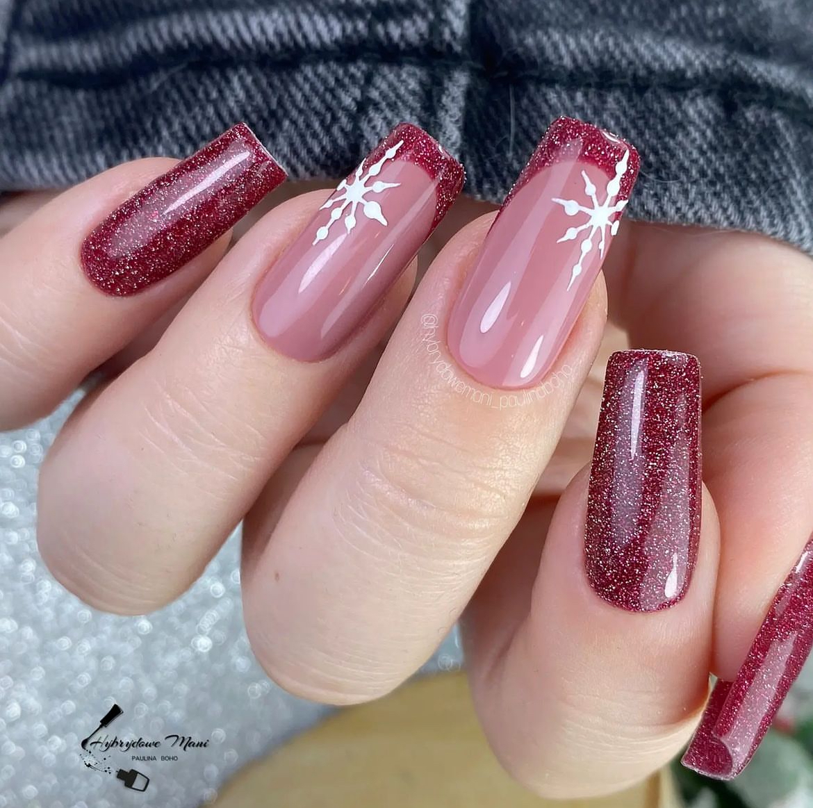 christmas nails red and silver