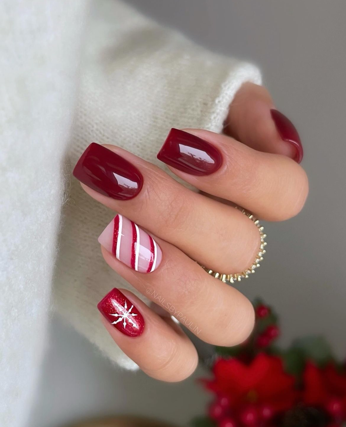 christmas nails red and white