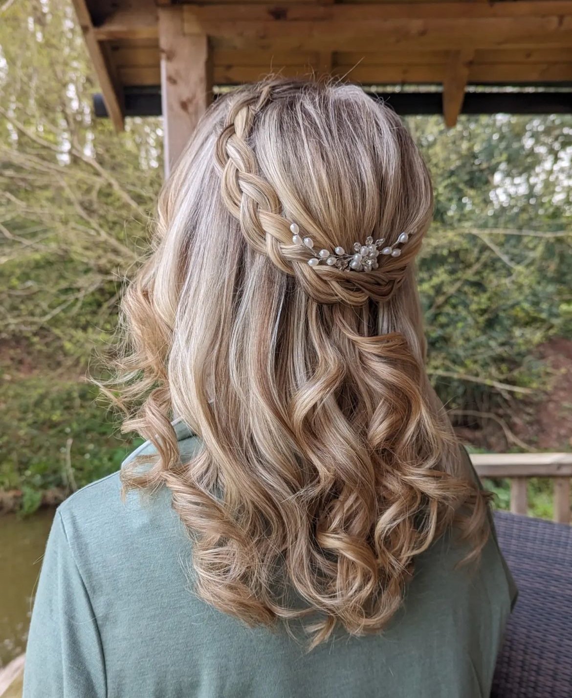 wedding updos for medium hair half up