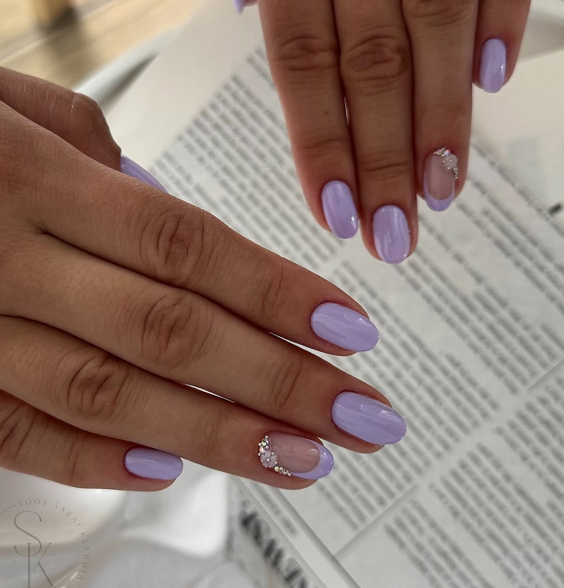 summer nails short almond shape