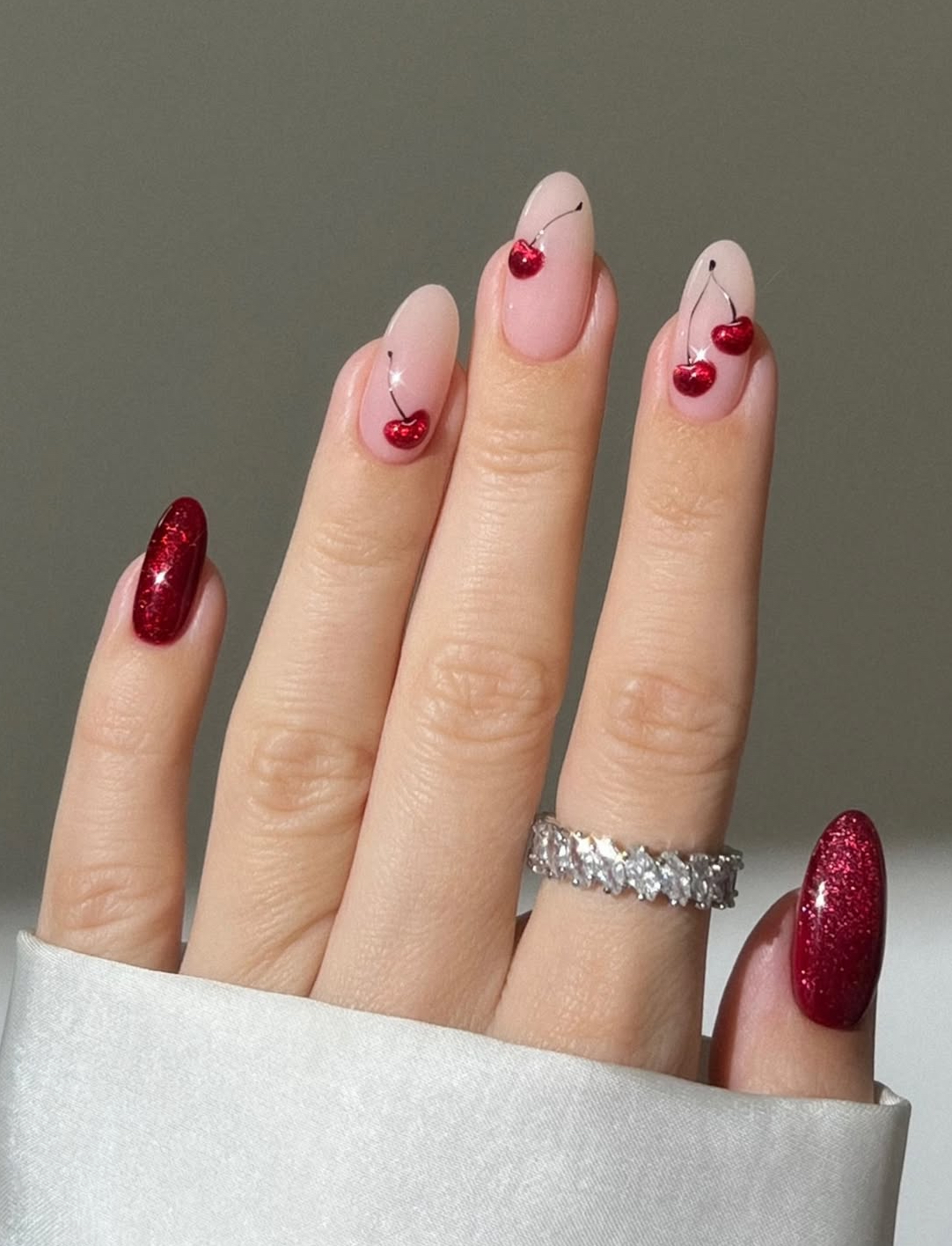 summer nails red